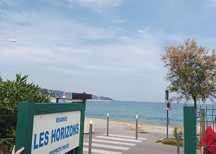 T2 Au Lavandou, Climatise, A Deux Pas De La - Fr-1-308-158 * Le Lavandou